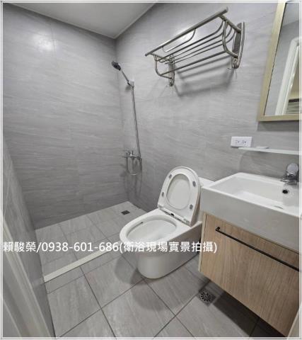 中壢體育園區一樓電梯