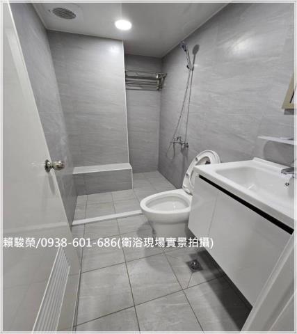 中壢體育園區一樓電梯