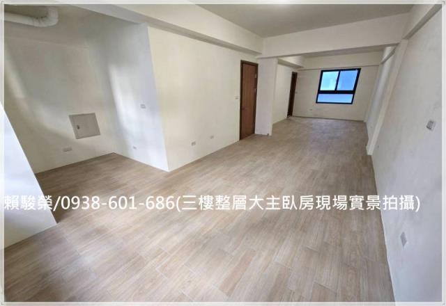 中壢龍岡國小電梯別墅