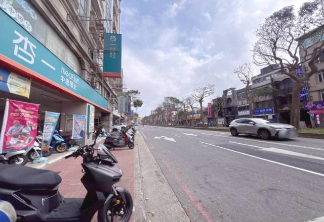 中壢羅馬天下3房車位